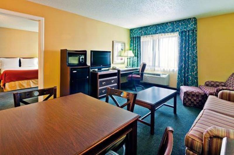 Holiday Inn Express Hotel Fort Campbell-Oak Grove By Ihg Zimmer foto